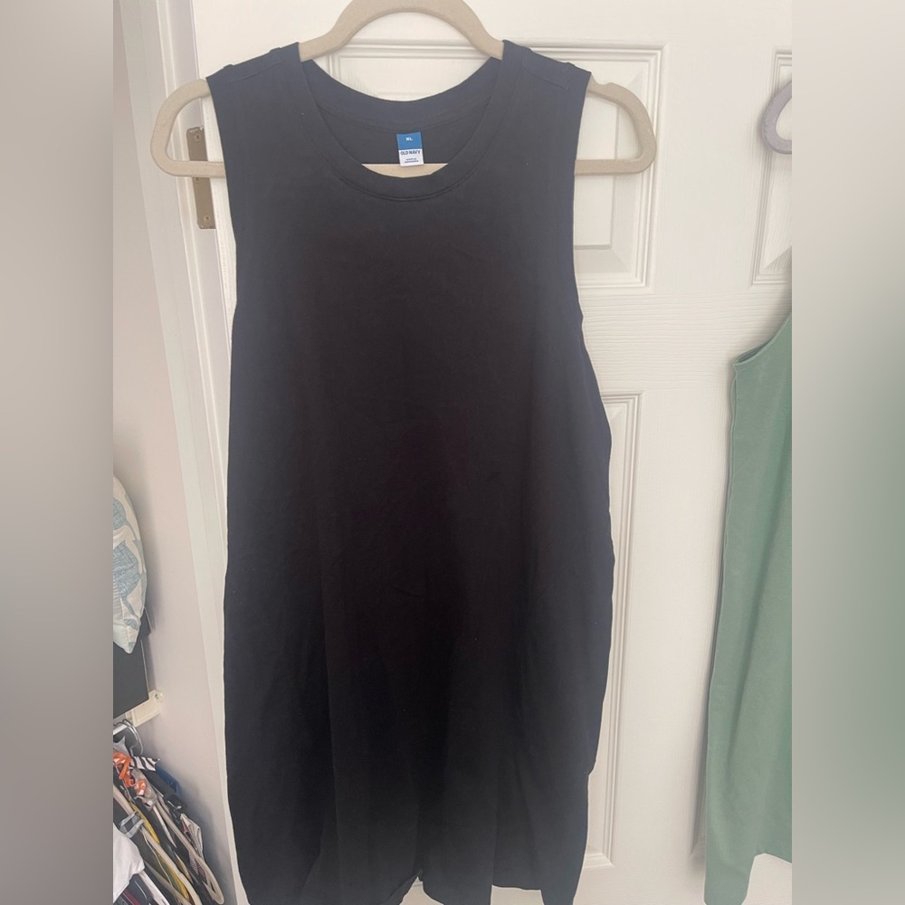 Old Navy Black Sleeveless Top